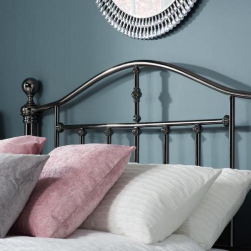 Victoria Metal Bed