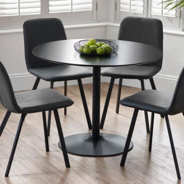 Nero Round table with 4 chairs