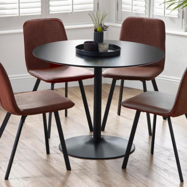 Nero Round table with 4 chairs